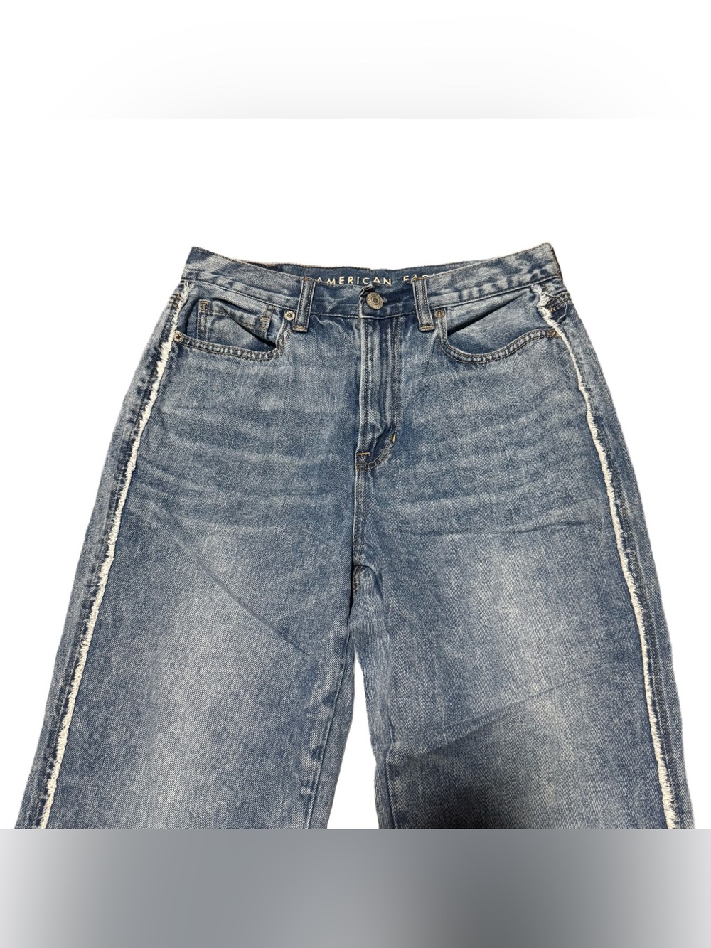 American Eagle Mom Jean Women's 2 Denim Raw Hem Straight Leg Light Wash Casual - Picture 4 of 7